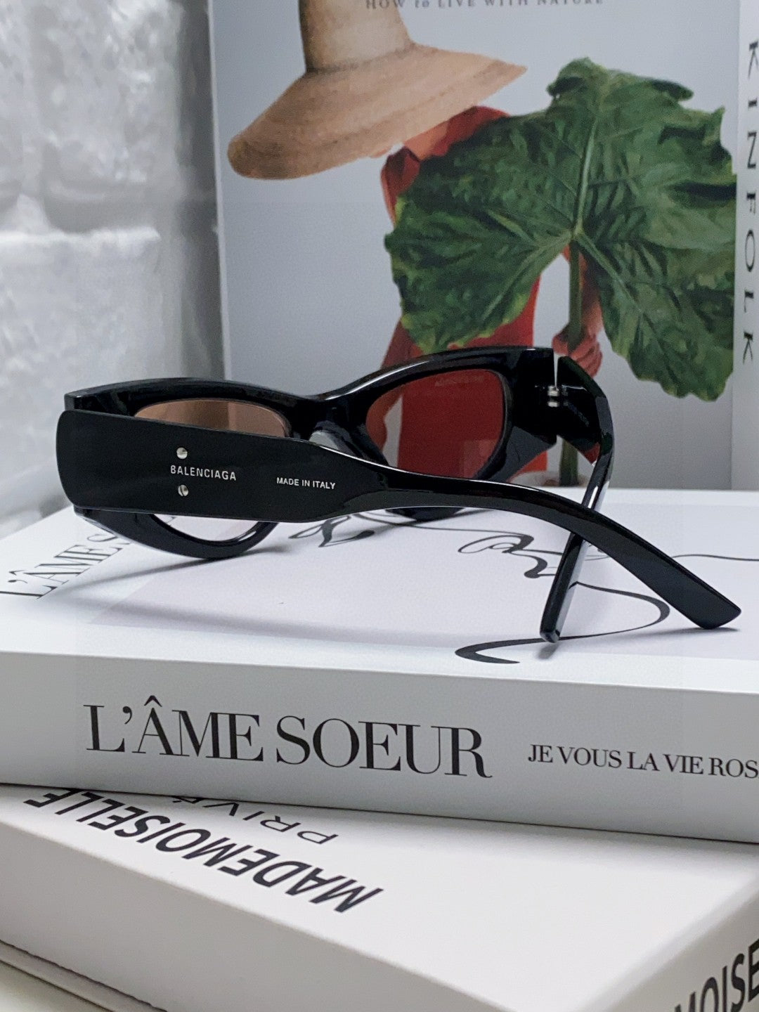 Balenciaga Polarized Cat-Eye Gray Lens Sunglasses for Men & Women - 358647 - detail image 2