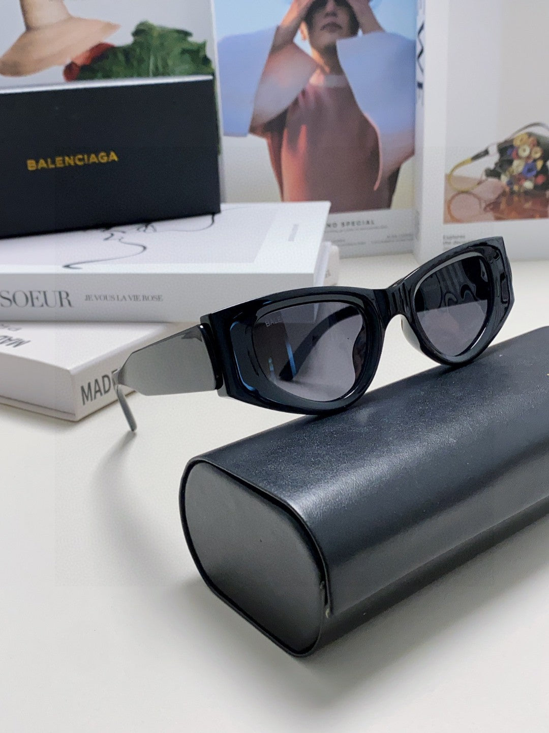 Balenciaga Polarized Cat-Eye Orange Lens Sunglasses for Men & Women - 358649 - detail image 9