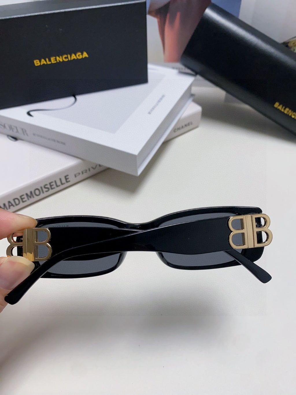 Balenciaga Rectangular Orange Lens Sunglasses for Men & Women - detail image 6