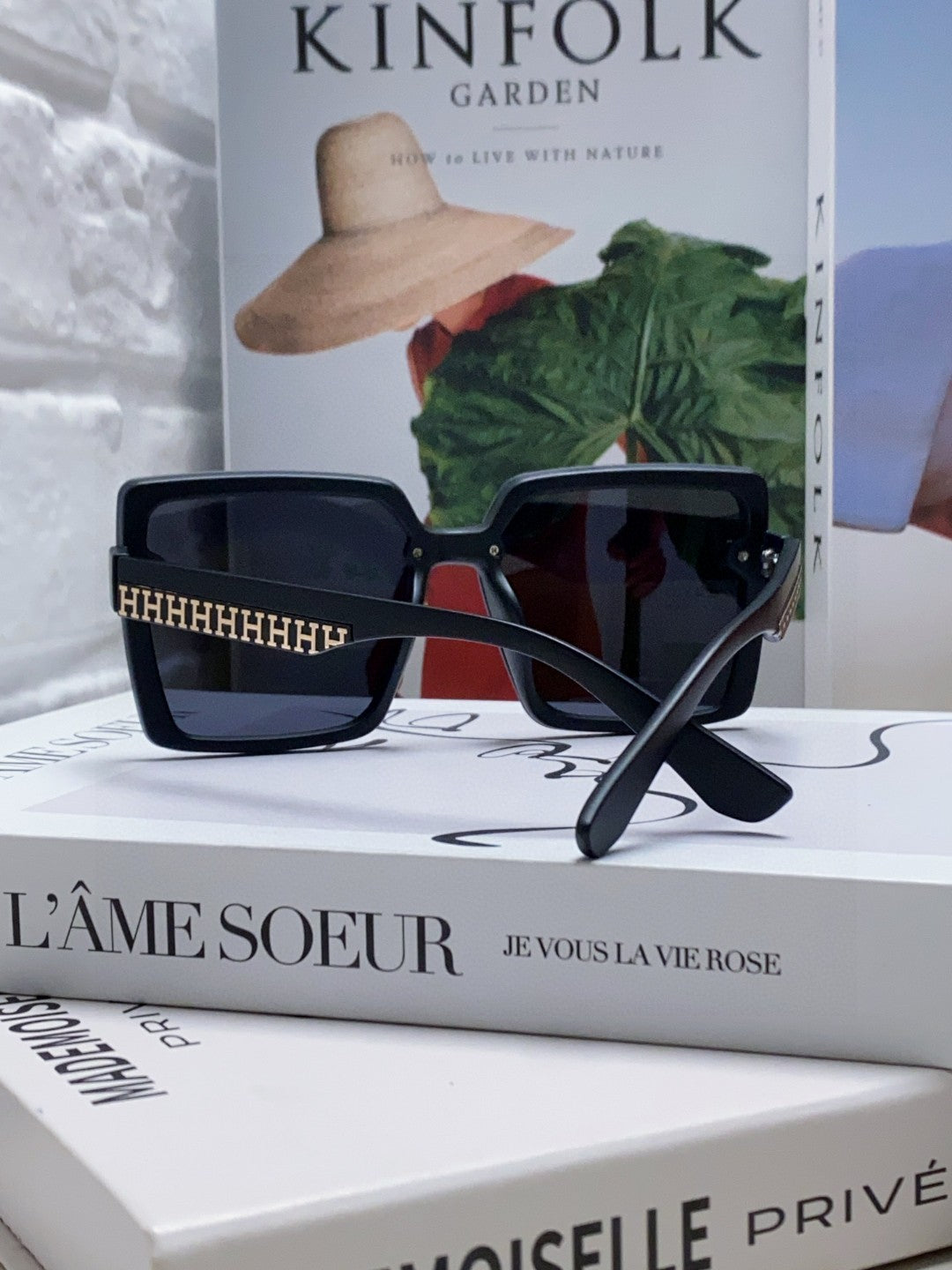 Hermès Polarized Square Gray Lens Sunglasses for Men & Women - detail image 4