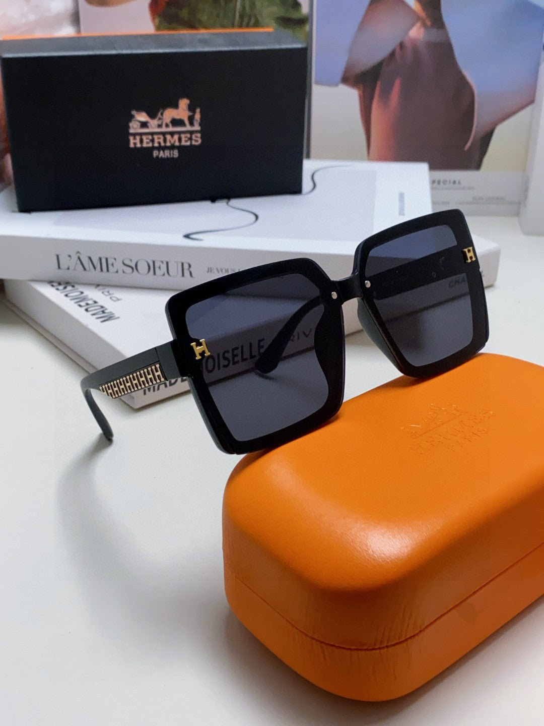 Hermès Polarized Square Gray Lens Sunglasses for Men & Women - detail image 9