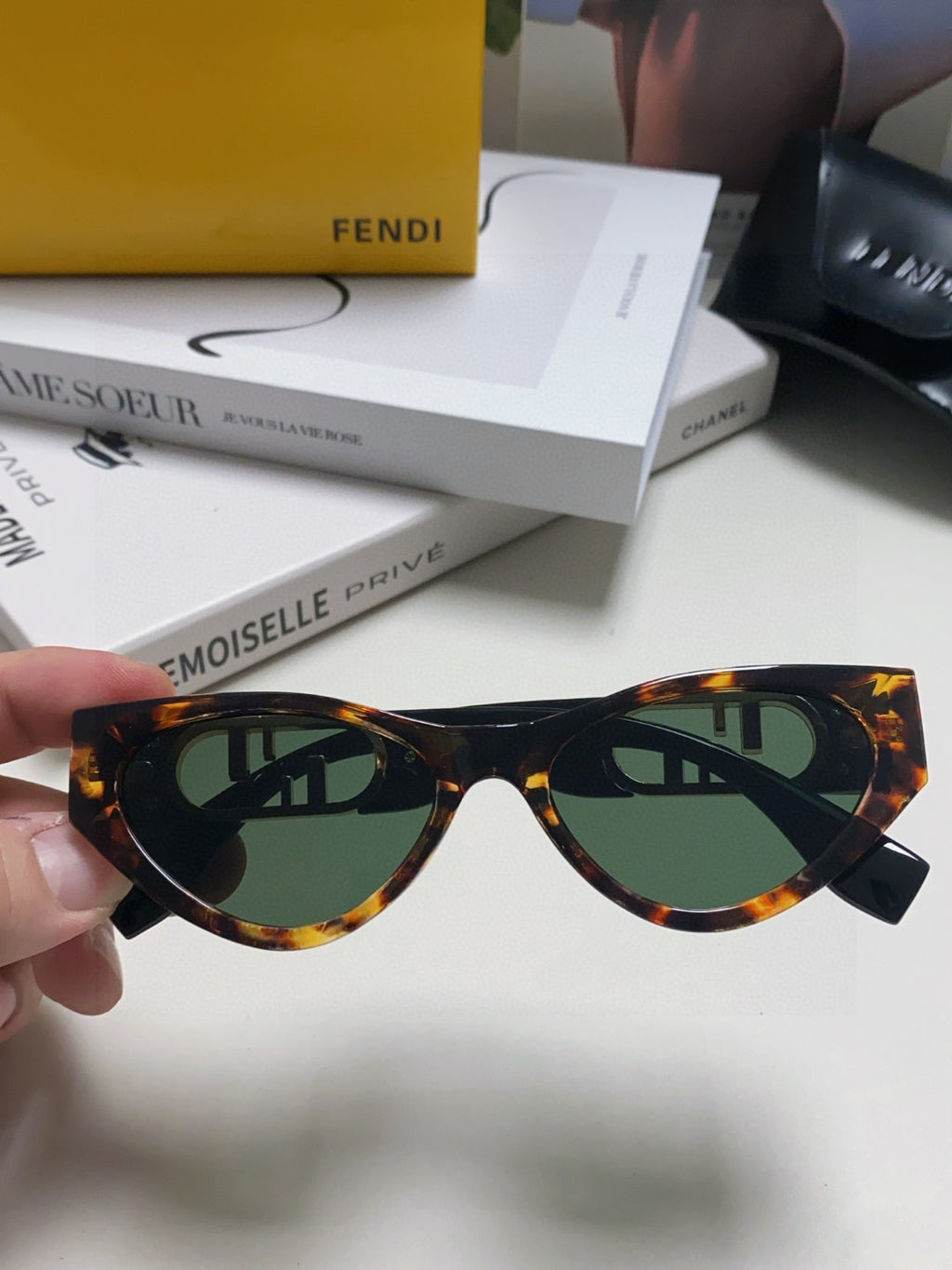 Fendi Metal Cat-Eye Gray Lens Sunglasses for Women - 358752 - detail image 3