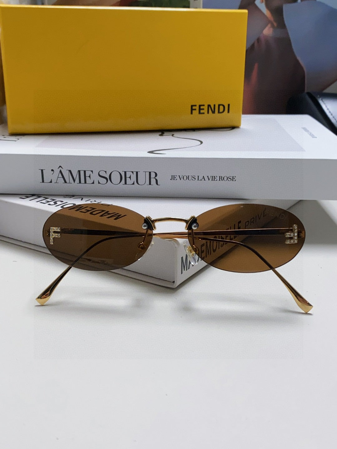 Fendi Lightweight Metal Rimless Red Lens Sunglasses for Men & Women - detail image 5