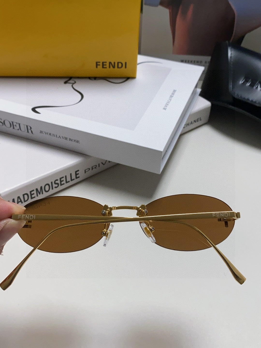 Fendi Lightweight Metal Rimless Red Lens Sunglasses for Men & Women - 358755 - detail image 3