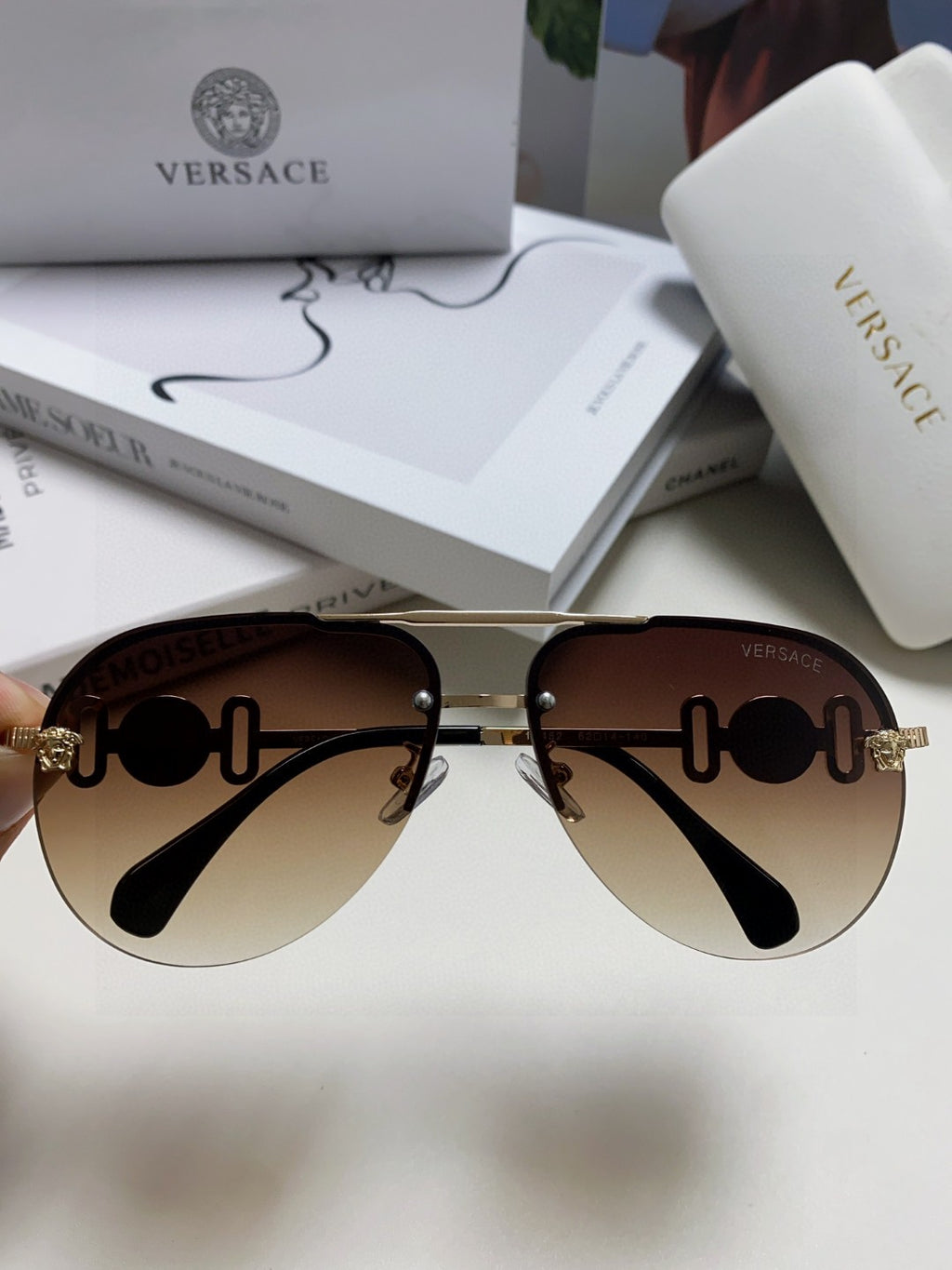 Versace Polarized Fashion Brown Lens Sunglasses for Men & Women - detail image 3