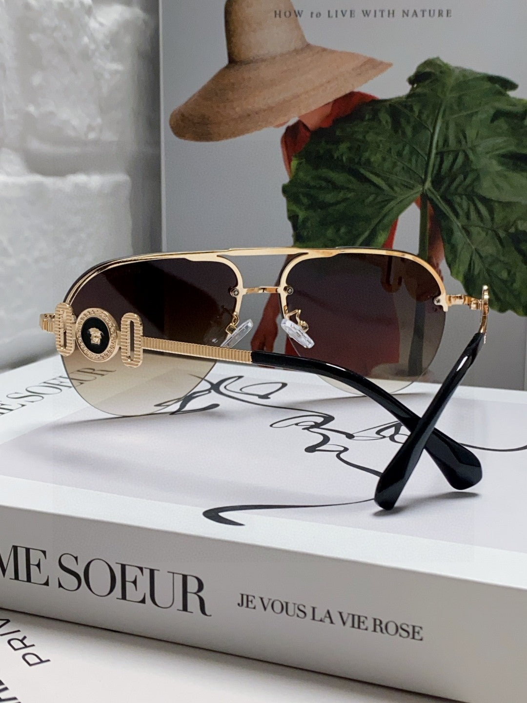 Versace Polarized Fashion Brown Lens Sunglasses for Men & Women - detail image 2