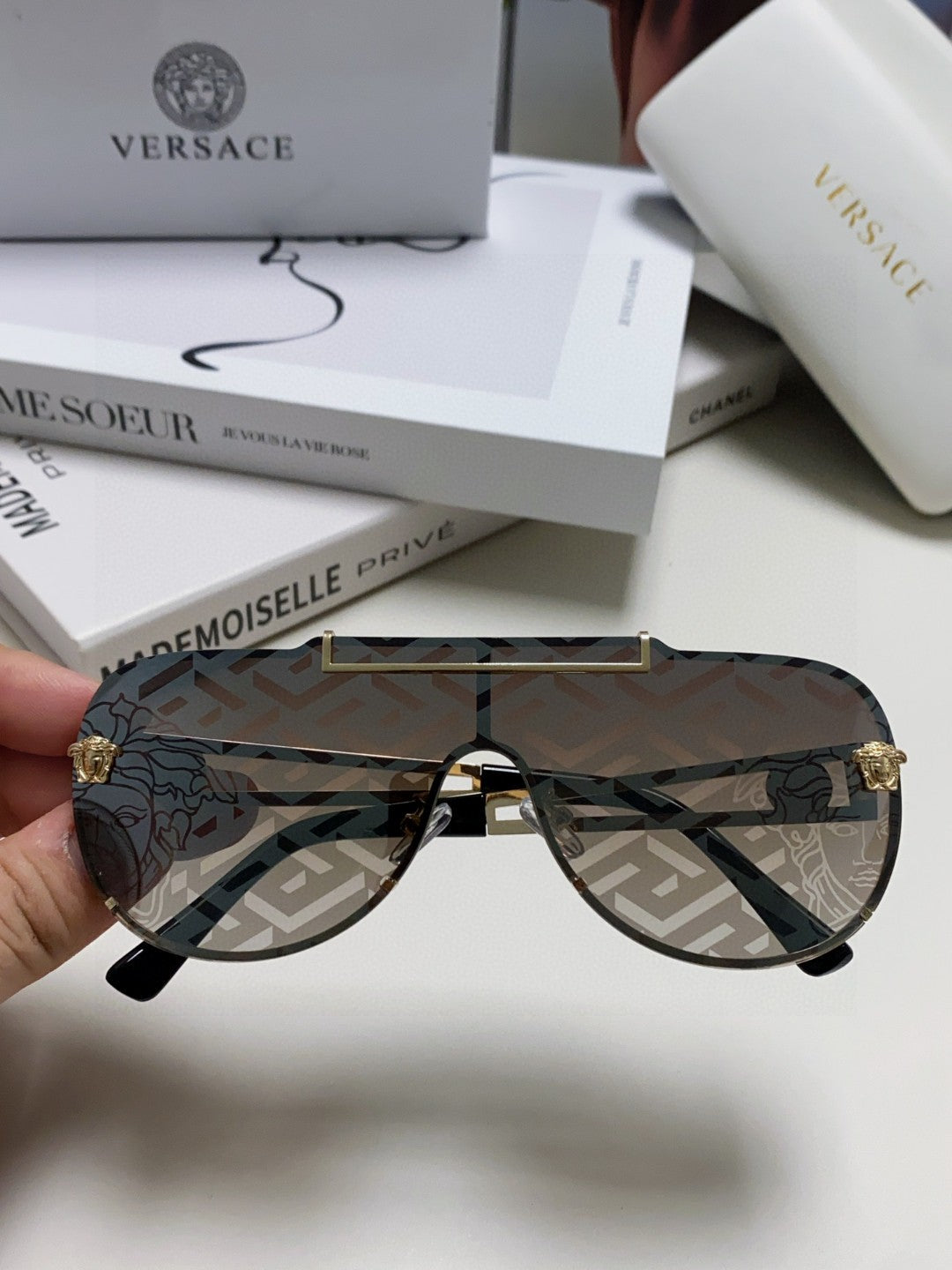 Versace Oversized Gray Lens Sunglasses for Men & Women - 487815 - detail image 3