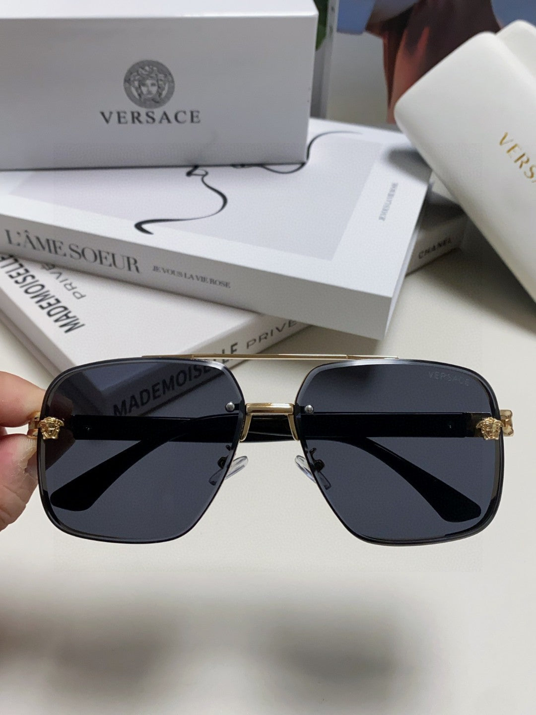 Versace Polarized Fashion Black Lens Sunglasses for Men - 372488 - detail image 3