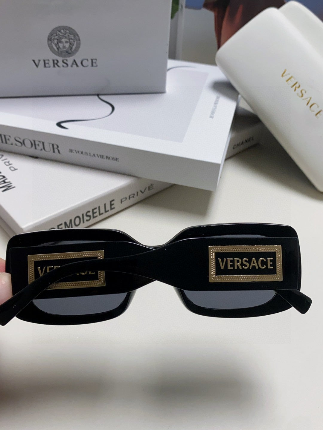 Versace Polarized Fashion Blue Lens Sunglasses for Men & Women - detail image 4