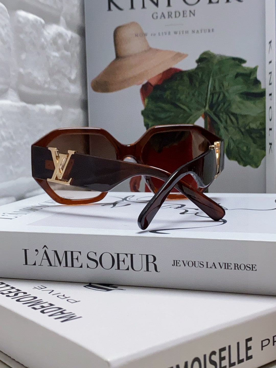 Louis Vuitton Square Red Lens Sunglasses for Men & Women - 414911 - detail image 2