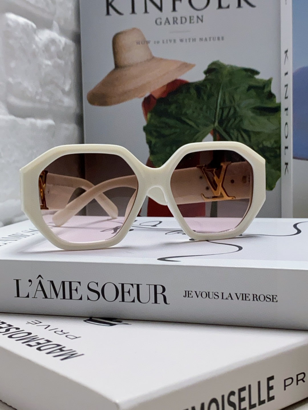 Louis Vuitton Square Gray Lens Sunglasses for Men & Women - 414912