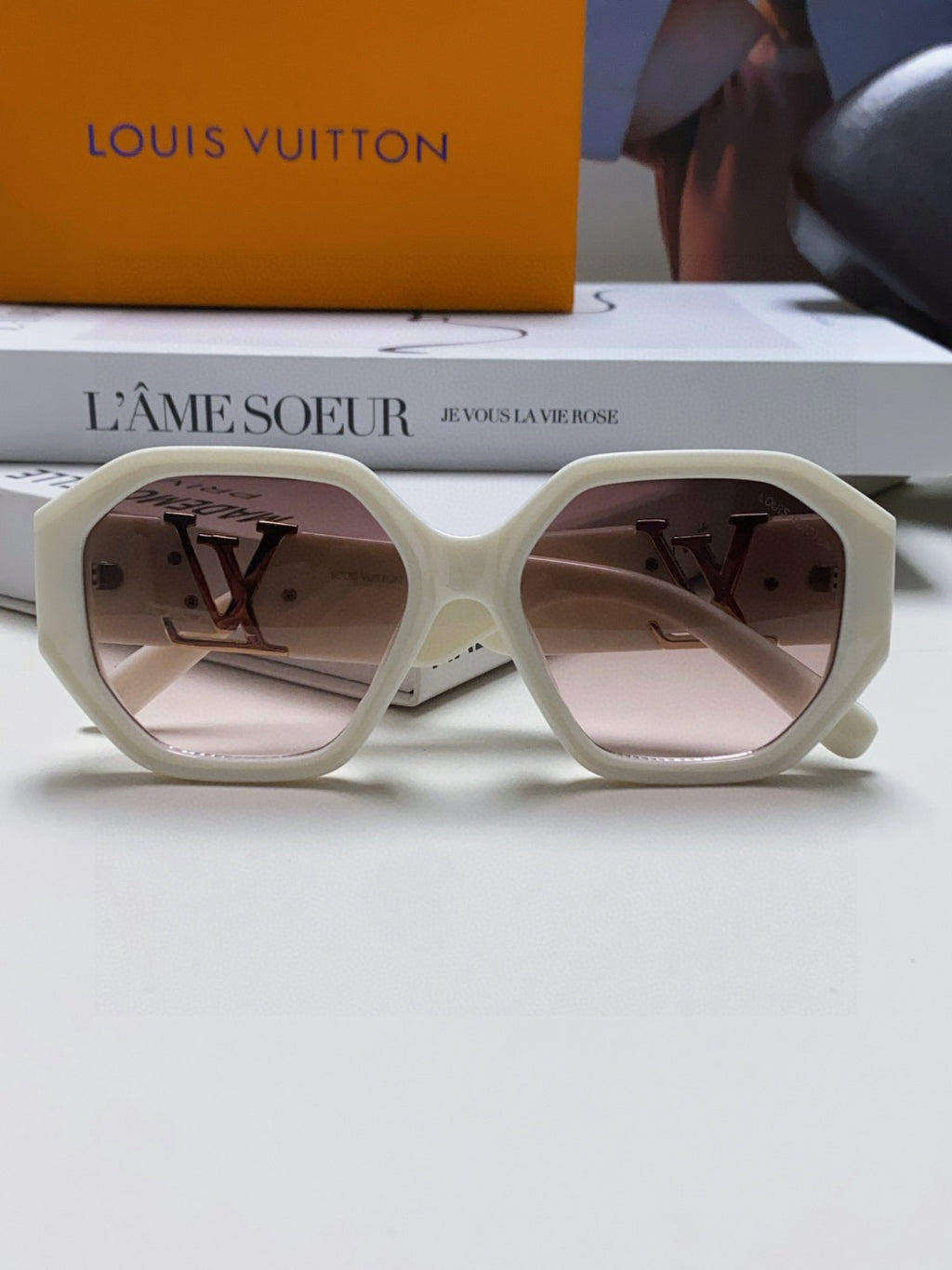 Louis Vuitton Square Gray Lens Sunglasses for Men & Women - 414912 - detail image 6