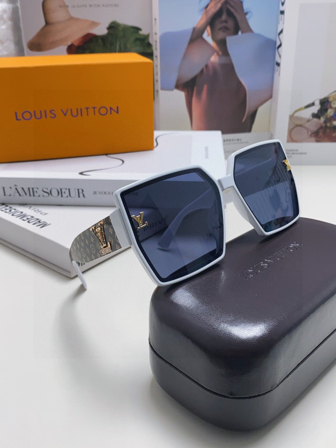 Louis Vuitton Square Black Lens Sunglasses for Women - 414914 - detail image 6