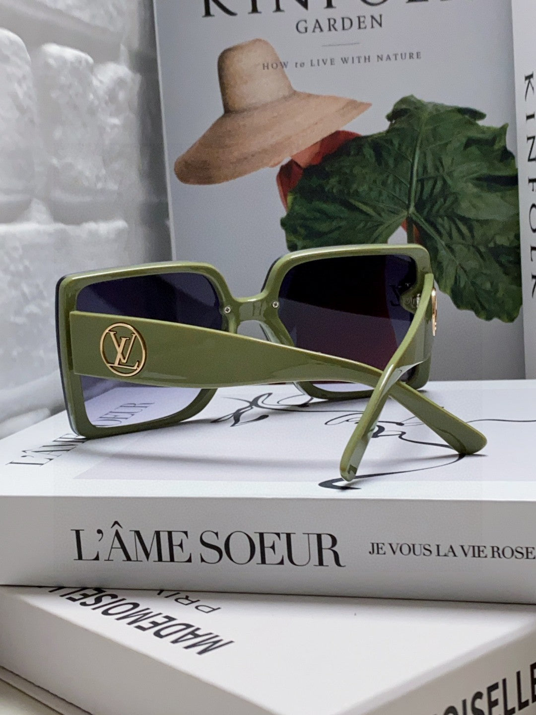 Louis Vuitton Polarized Oversized Gray Lens Sunglasses for Women - detail image 2