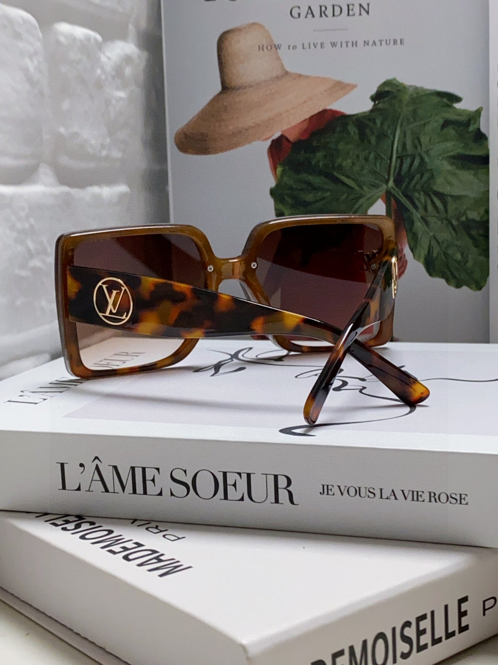 Louis Vuitton Polarized Oversized Red Lens Sunglasses for Women - detail image 2