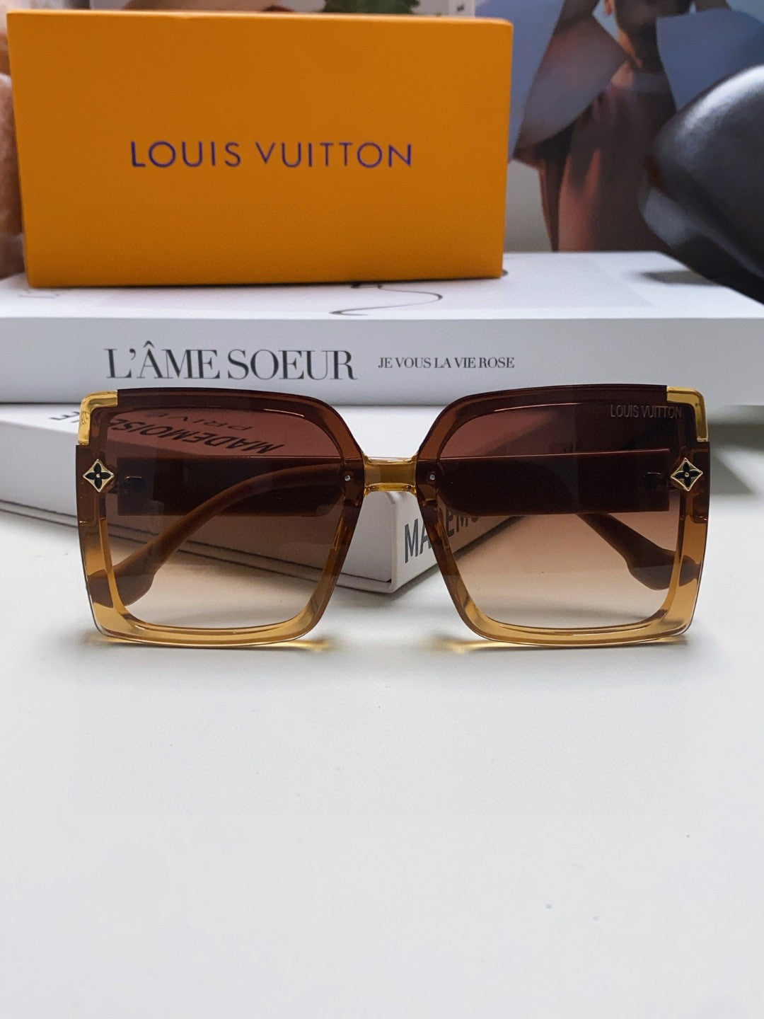 Louis Vuitton Oversized Brown Lens Sunglasses for Women - detail image 6