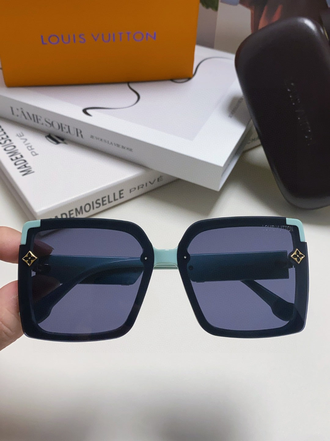 Louis Vuitton Oversized Black Lens Sunglasses for Women - detail image 3