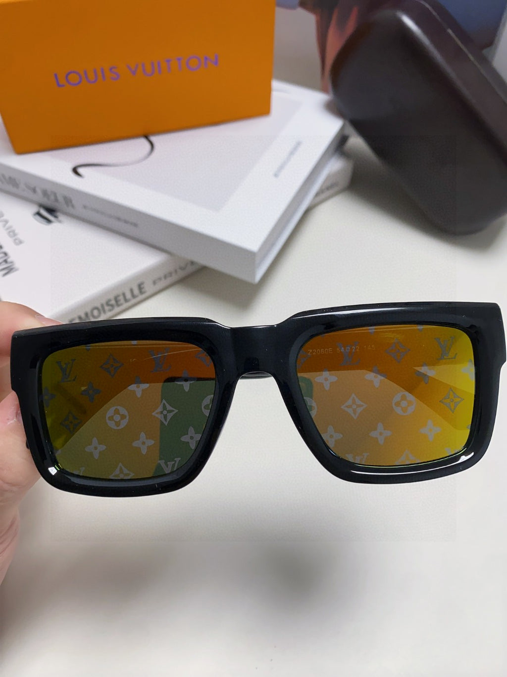 Louis Vuitton Fashion Orange Lens Sunglasses for Men & Women - 414908 - detail image 2