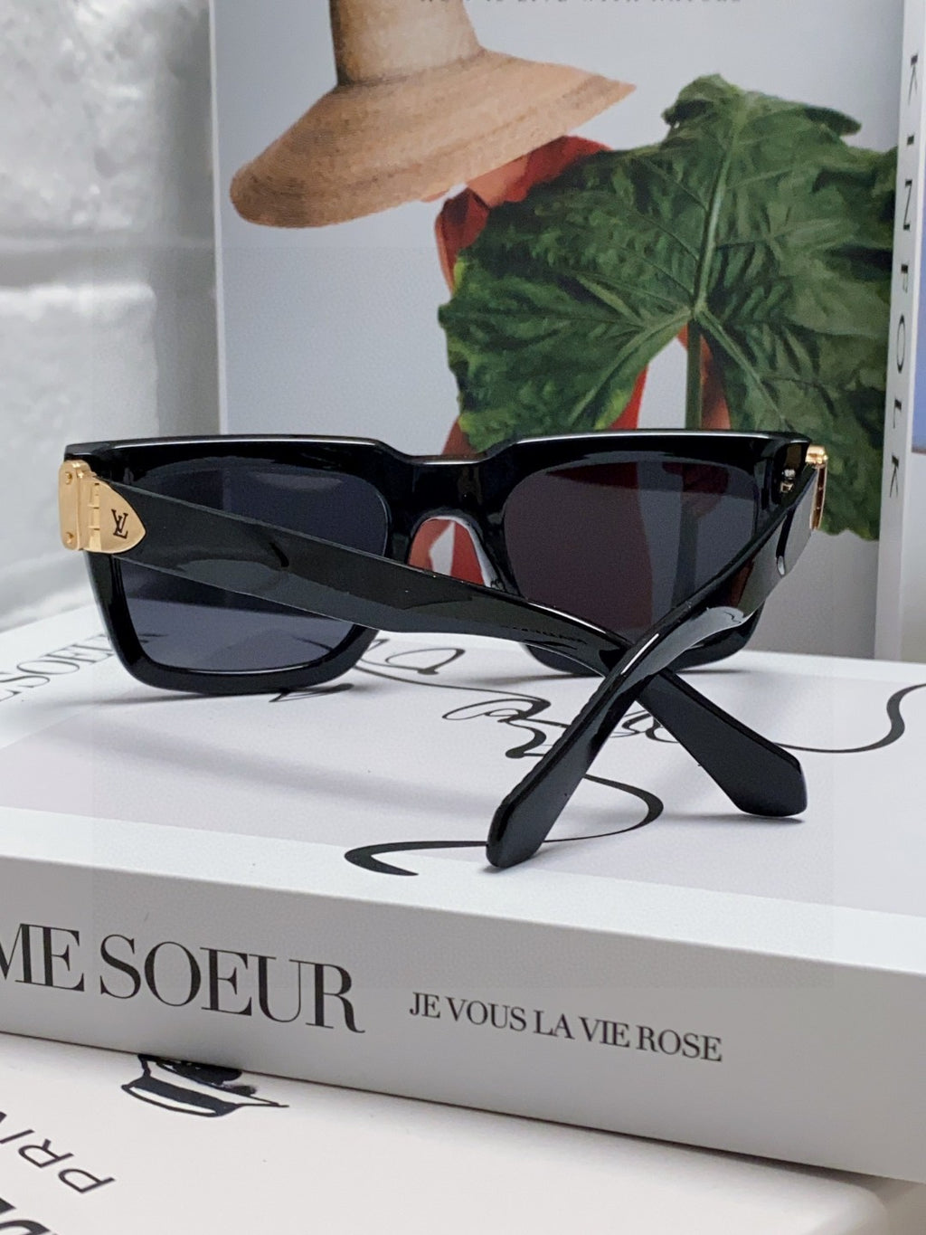 Louis Vuitton Fashion Black Lens Sunglasses for Men & Women - 414909 - detail image 2