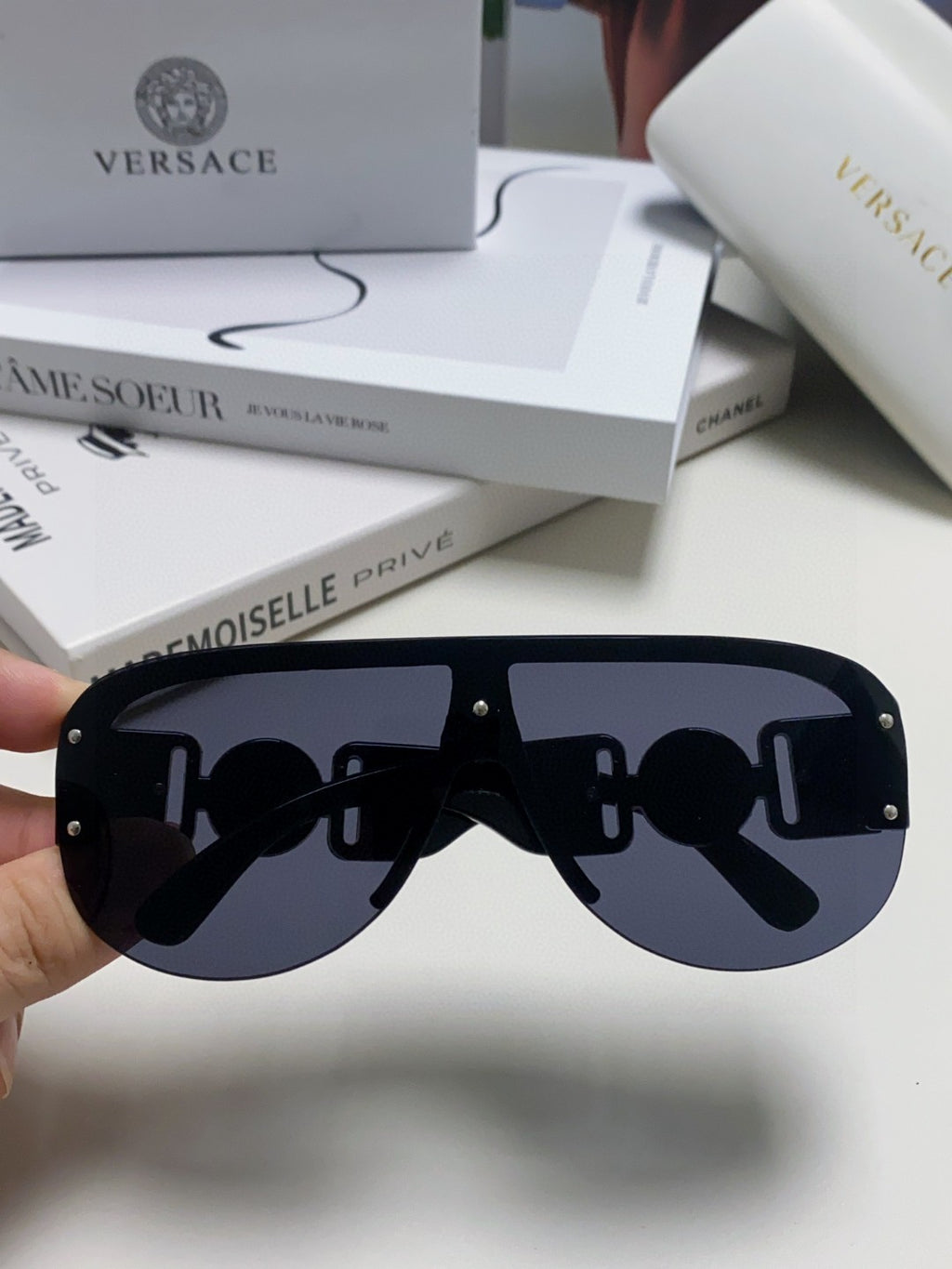Versace Aviator Blue Lens Sunglasses for Men & Women - detail image 2