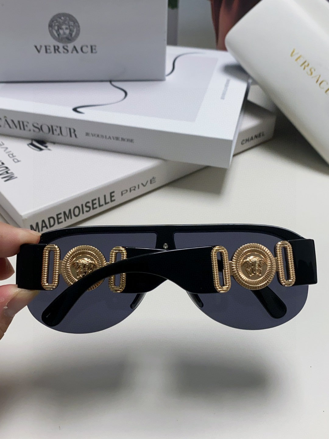 Versace Aviator Blue Lens Sunglasses for Men & Women - detail image 3