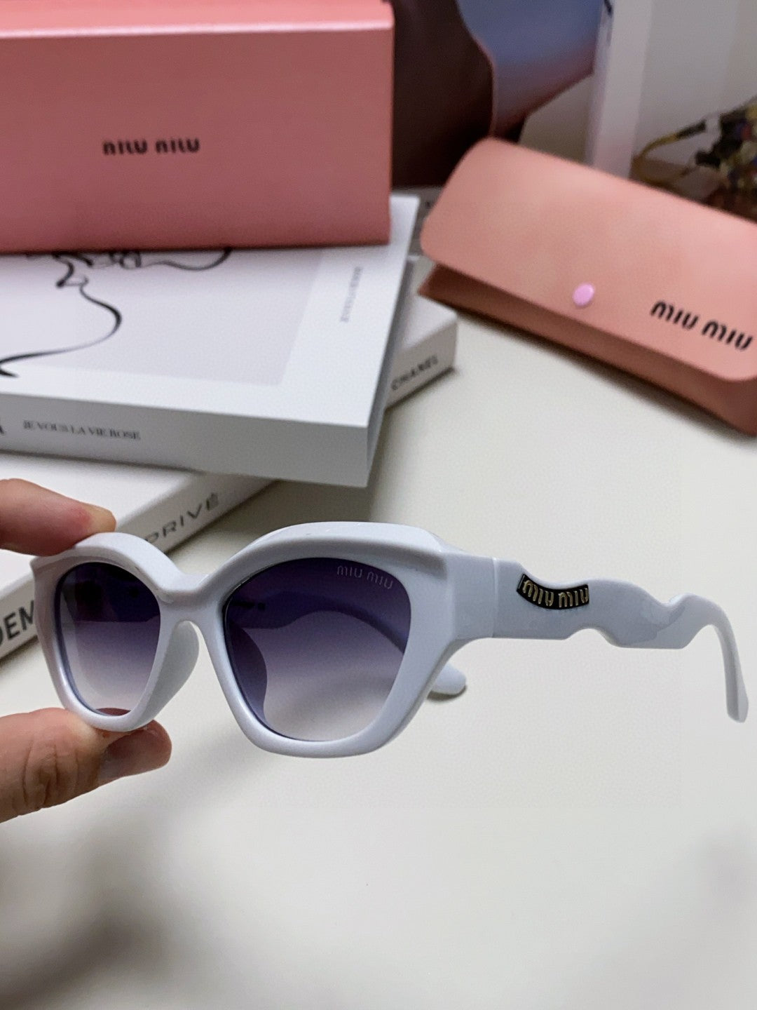 Miu Miu Cat-Eye Gray Lens Sunglasses for Women - 466056 - detail image 3