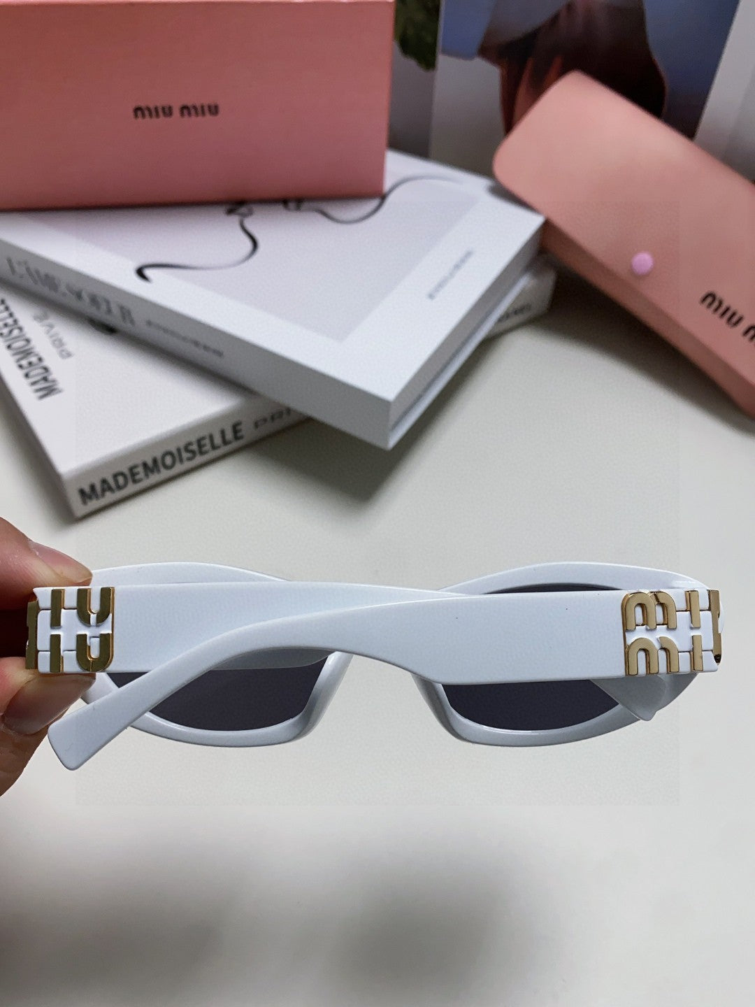Miu Miu Cat-Eye Gray Lens Sunglasses for Men & Women - 466058 - detail image 2