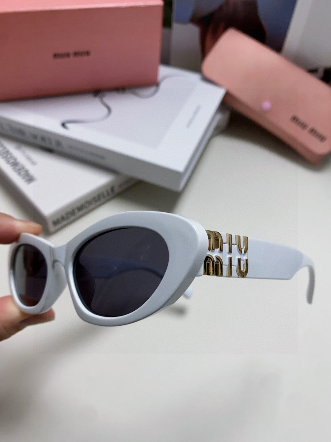 Miu Miu Cat-Eye Gray Lens Sunglasses for Men & Women - 466058 - detail image 3