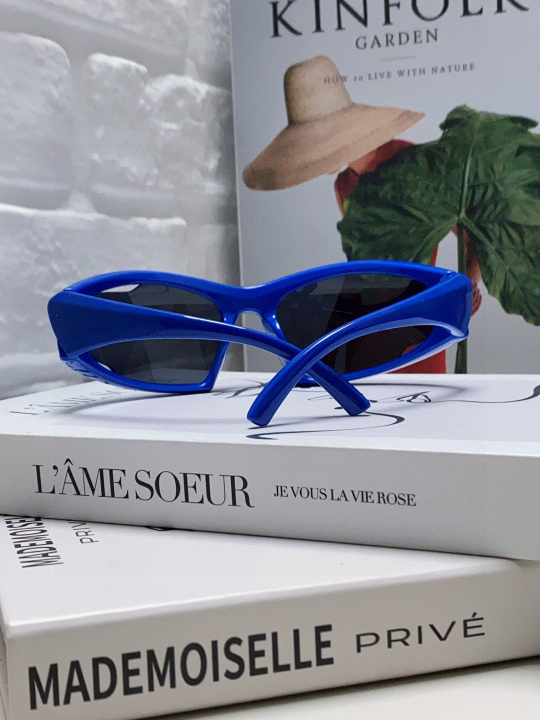 Balenciaga BB0318S Fashion Blue Lens Sunglasses for Men & Women - 382922 - detail image 2