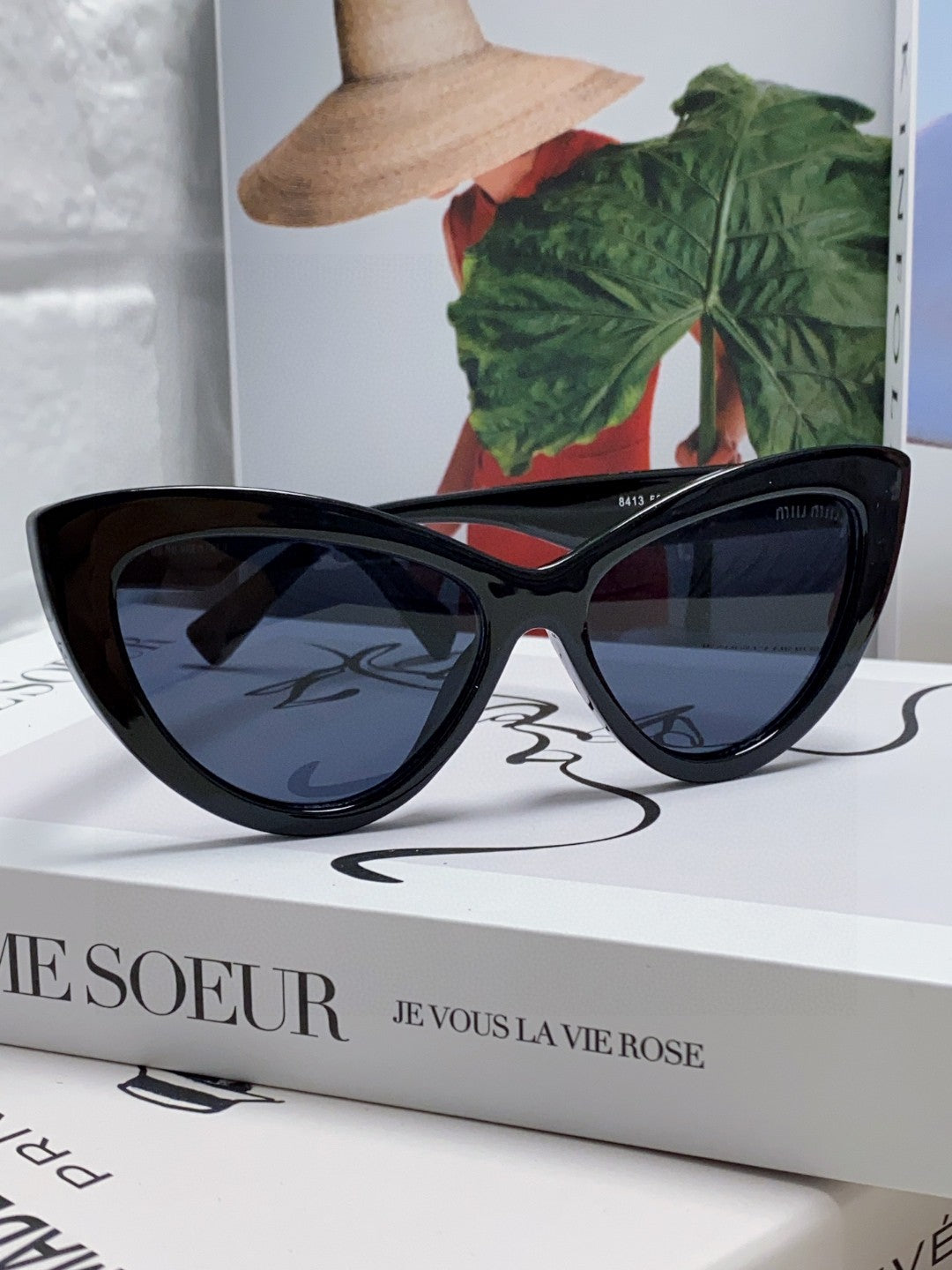 Miu Miu Cat-Eye Gray Lens Sunglasses for Men & Women - detail image 3