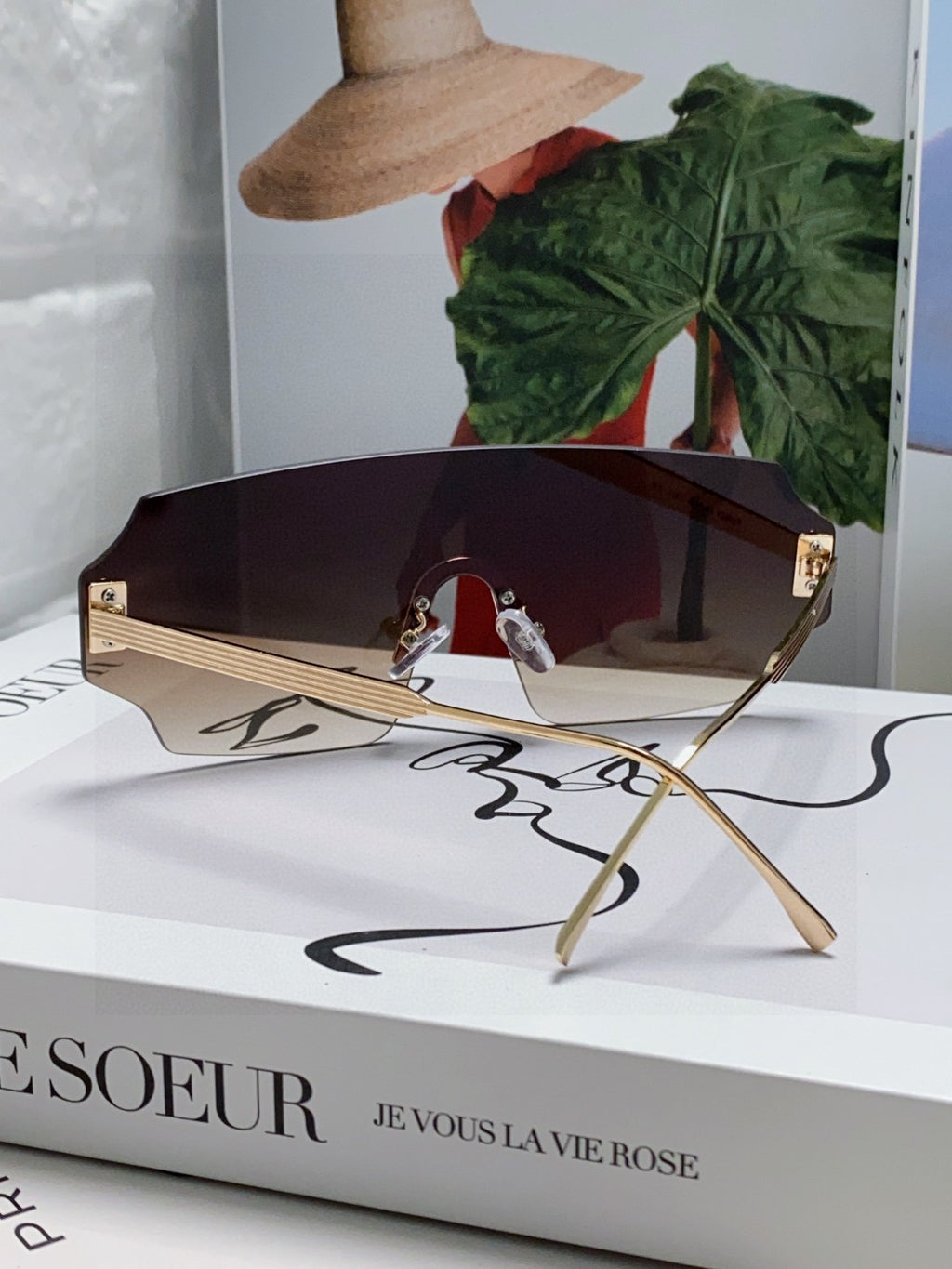 Fendi Lightweight Rimless Red Lens Sunglasses for Men & Women - 432751