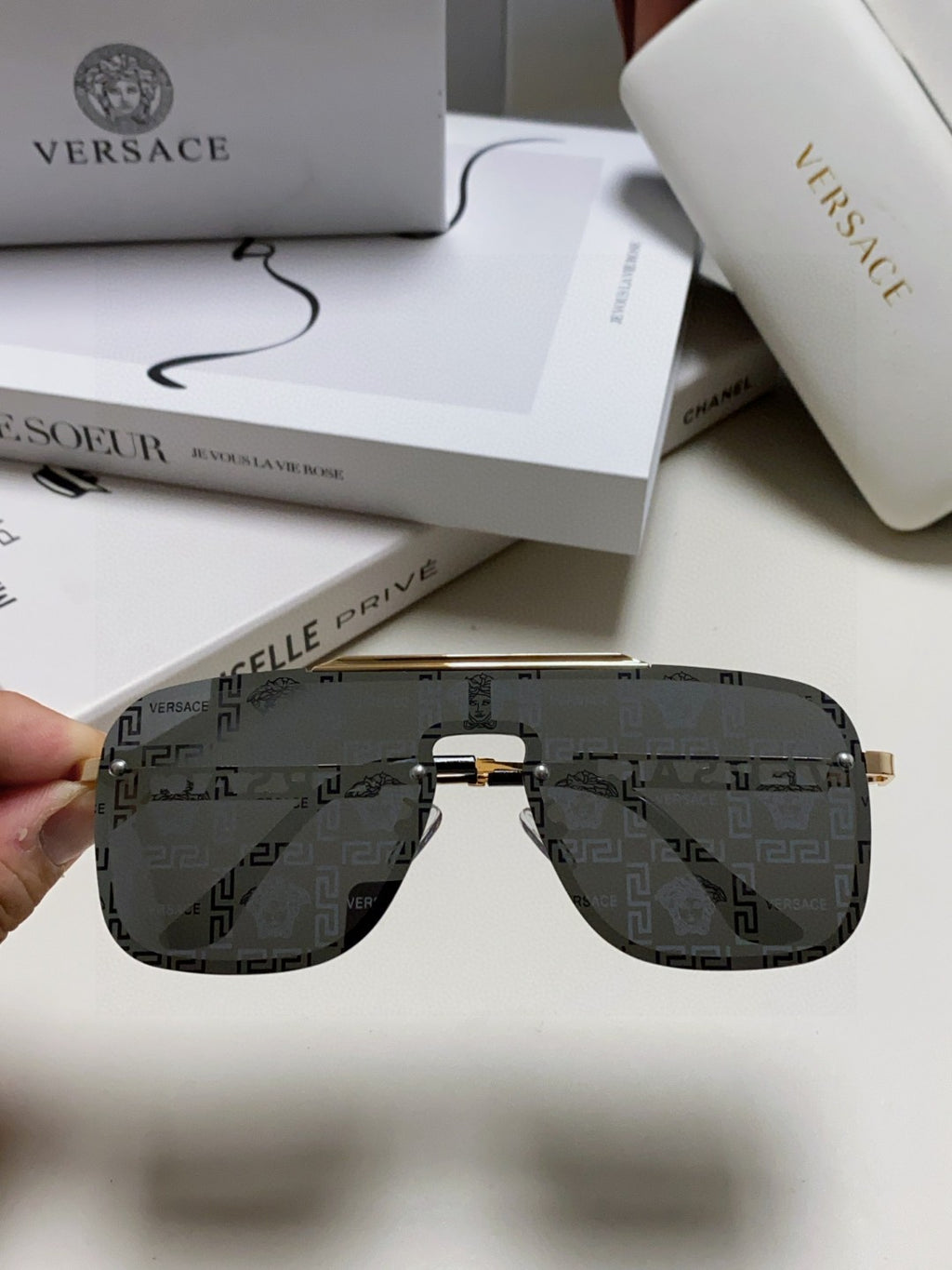 Versace Fashion Gray Lens Sunglasses for Men & Women - 372503 - detail image 3