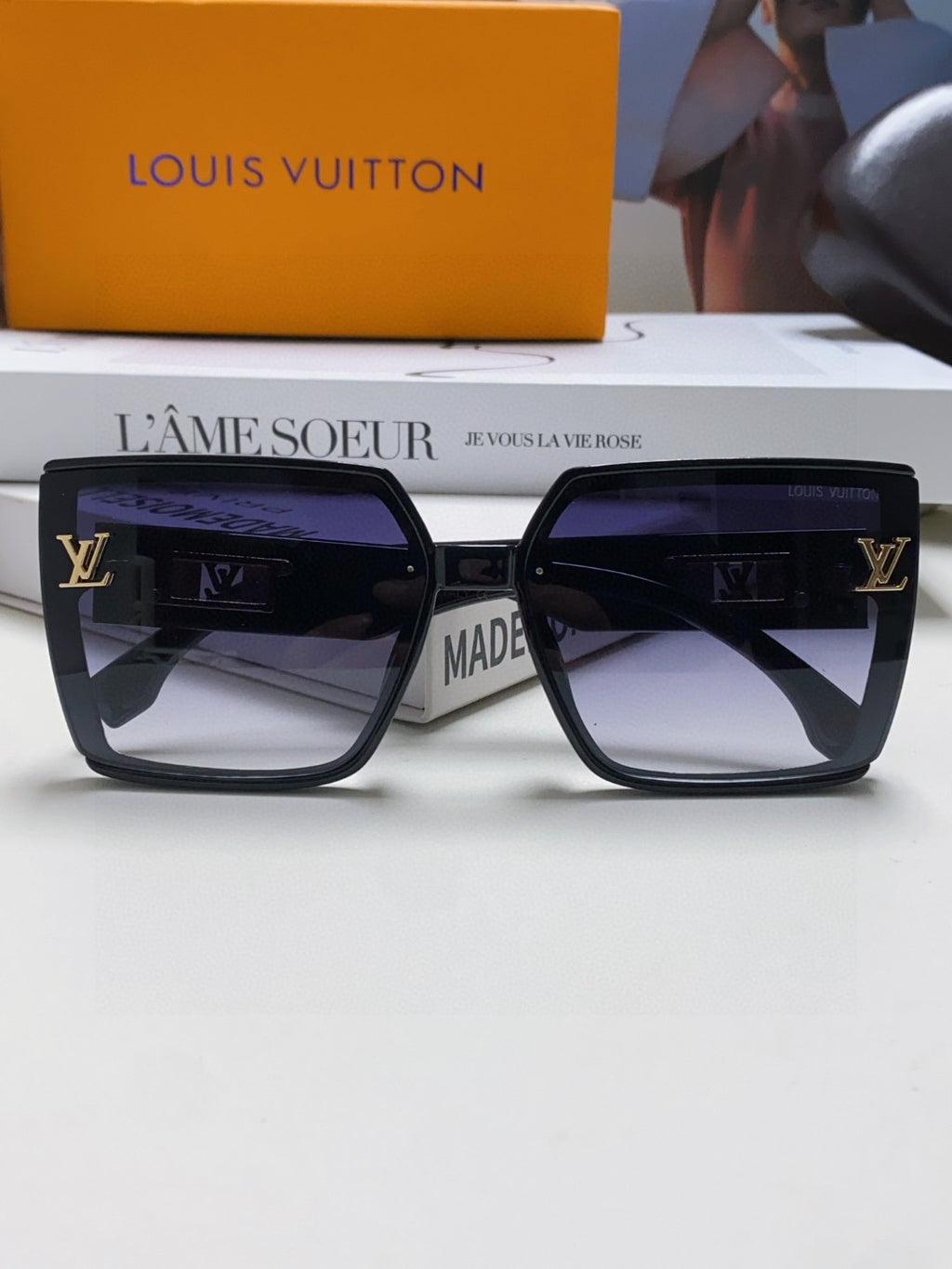 Louis Vuitton Polarized Oversized Gray Lens Sunglasses for Men & Women - detail image 6