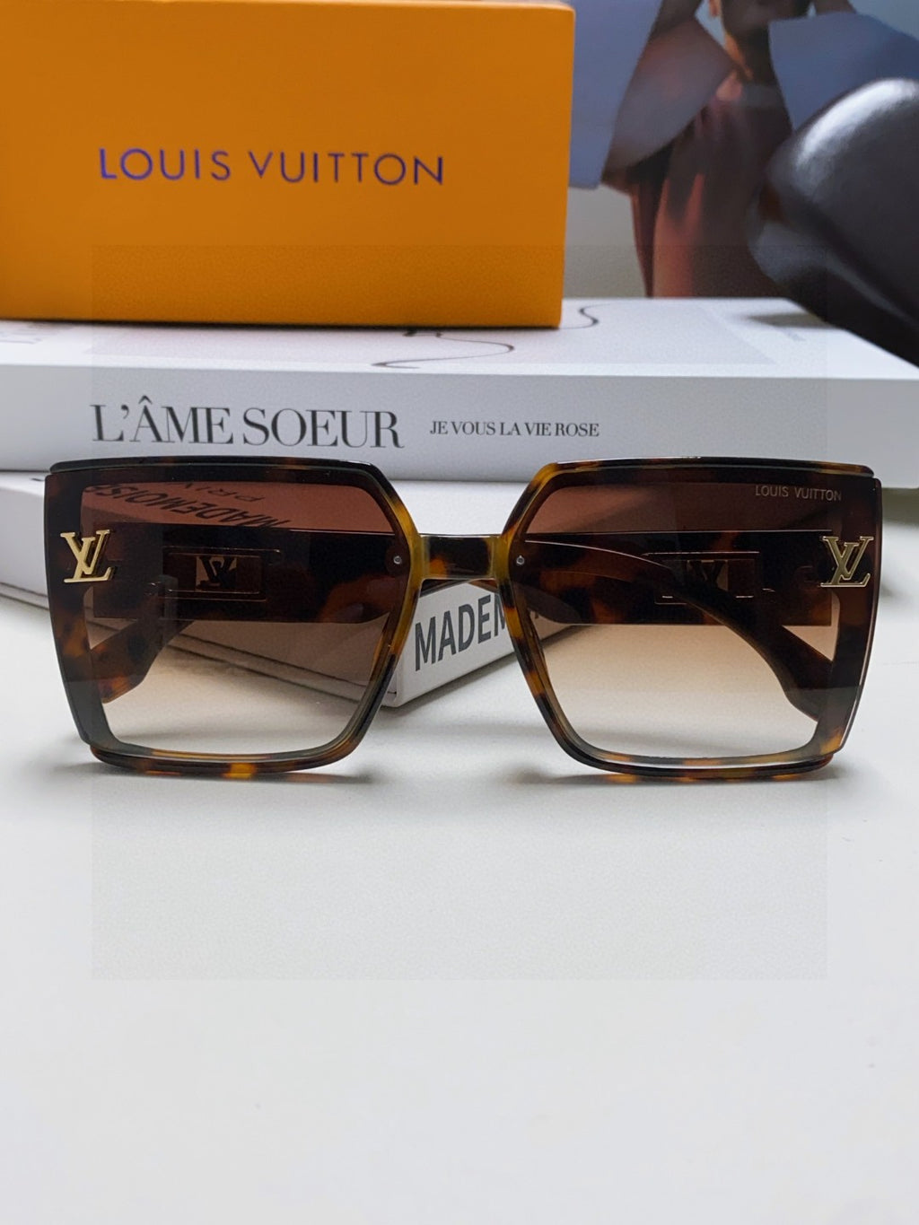 Louis Vuitton Polarized Oversized Brown Lens Sunglasses for Men & Women - detail image 6