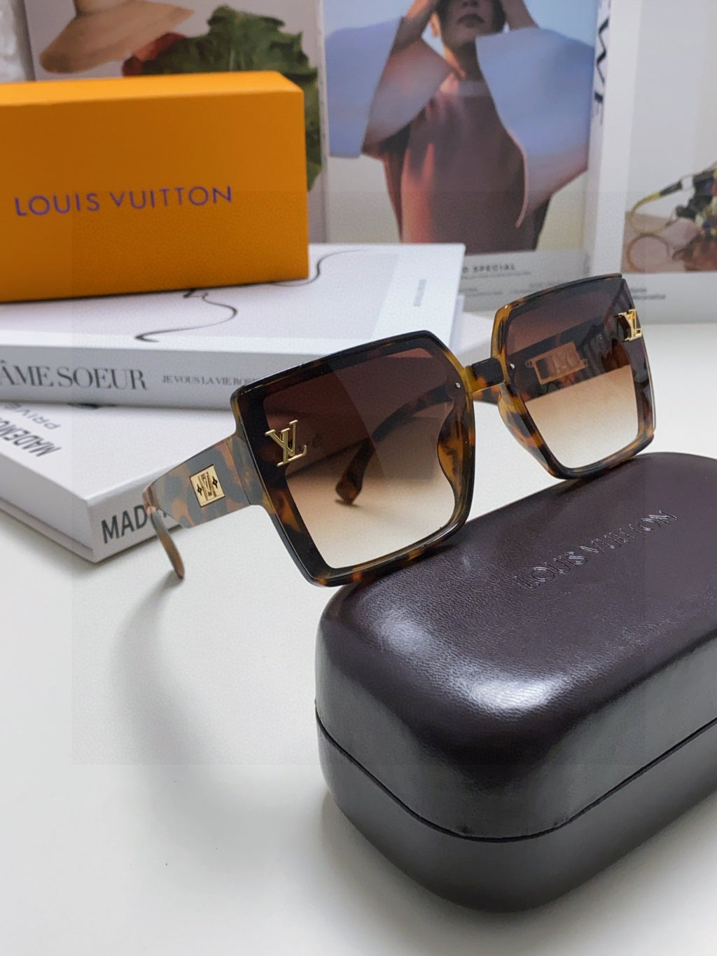 Louis Vuitton Polarized Oversized Brown Lens Sunglasses for Men & Women - detail image 7