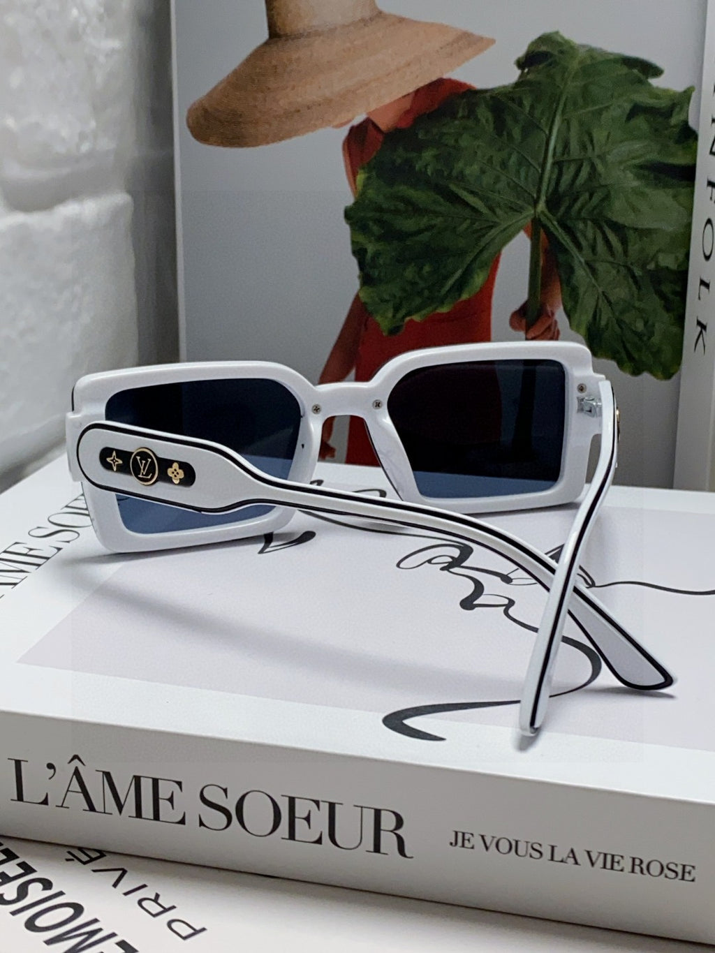 Louis Vuitton Polarized Square Blue Lens Sunglasses for Women - 371391 - detail image 2