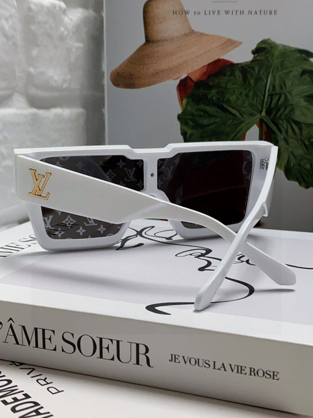 Louis Vuitton Square Gray Lens Sunglasses for Men & Women - 371395 - detail image 2