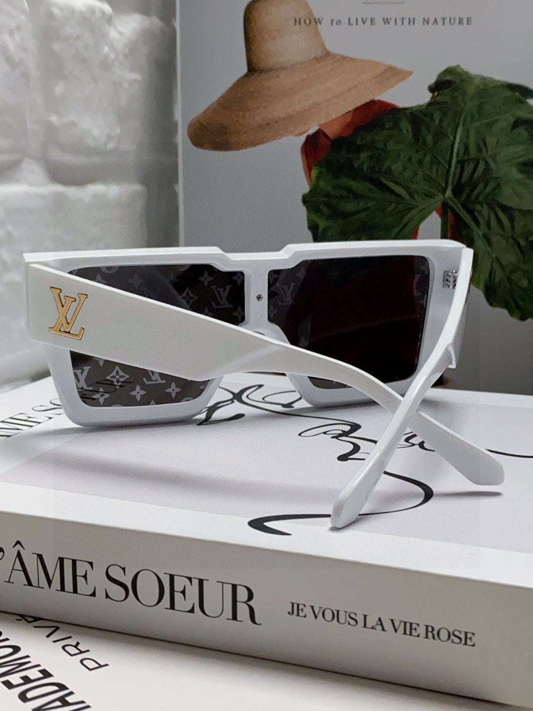 Louis Vuitton Square Gray Lens Sunglasses for Men & Women - 371395 - detail image 2