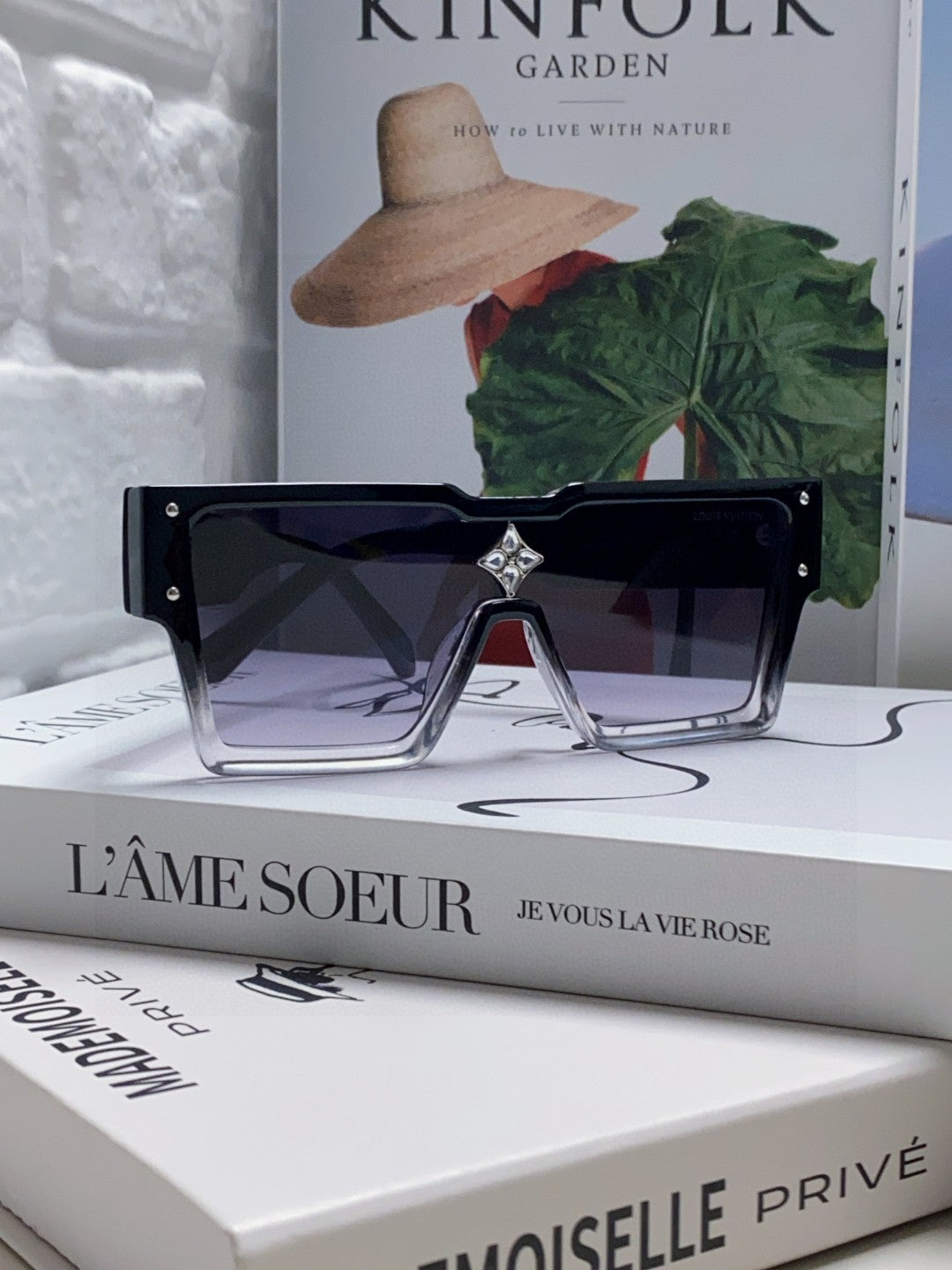 Louis Vuitton Square Black Lens Sunglasses for Men & Women - 371399