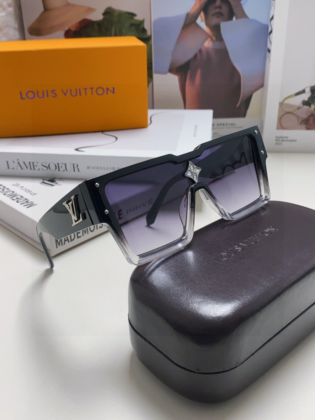 Louis Vuitton Square Black Lens Sunglasses for Men & Women - 371399 - detail image 7