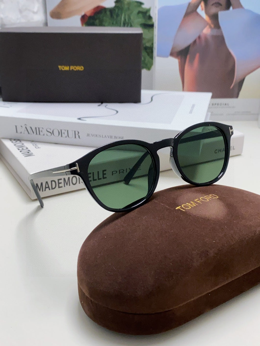 Tom Ford Polarized Round Green Lens Sunglasses for Men & Women - detail image 7