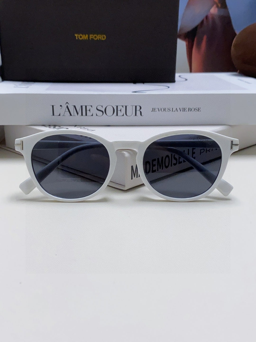 Tom Ford Polarized Round Gray Lens Sunglasses for Men & Women - detail image 6