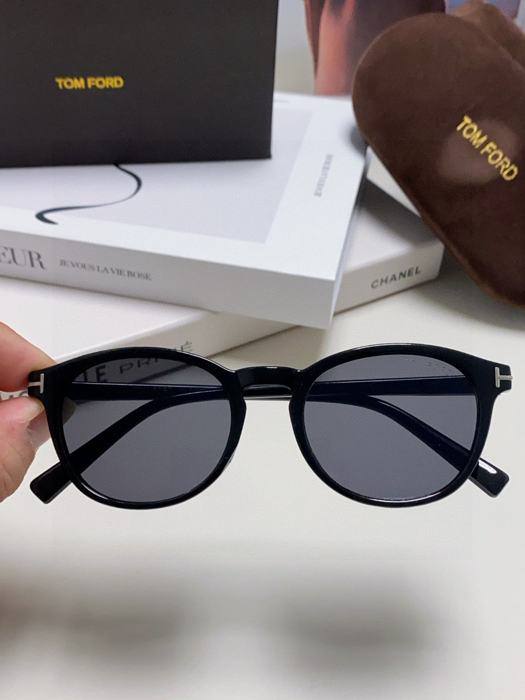 Tom Ford Polarized Round Black Lens Sunglasses for Men & Women - detail image 5