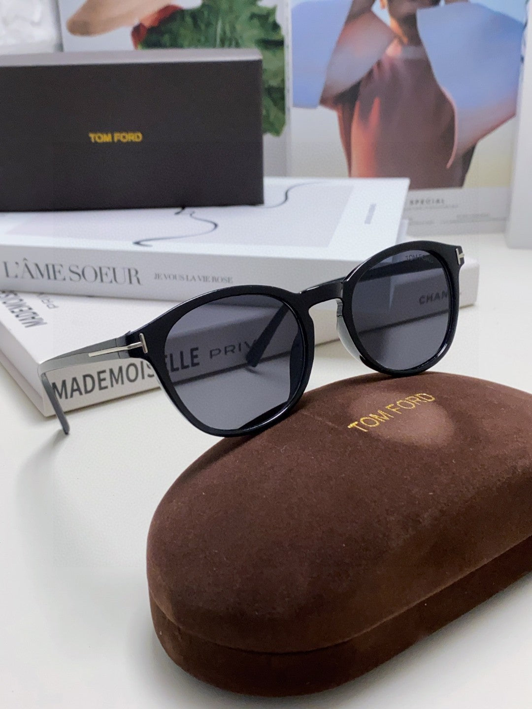 Tom Ford Polarized Round Black Lens Sunglasses for Men & Women - detail image 9