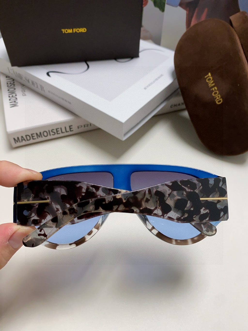 Tom Ford Aviator Blue Lens Sunglasses for Men & Women - 372572 - detail image 4