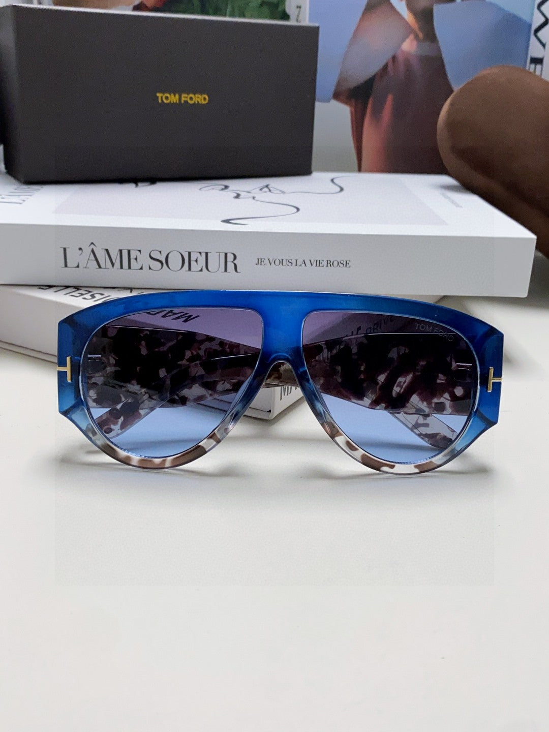 Tom Ford Aviator Blue Lens Sunglasses for Men & Women - 372572 - detail image 5