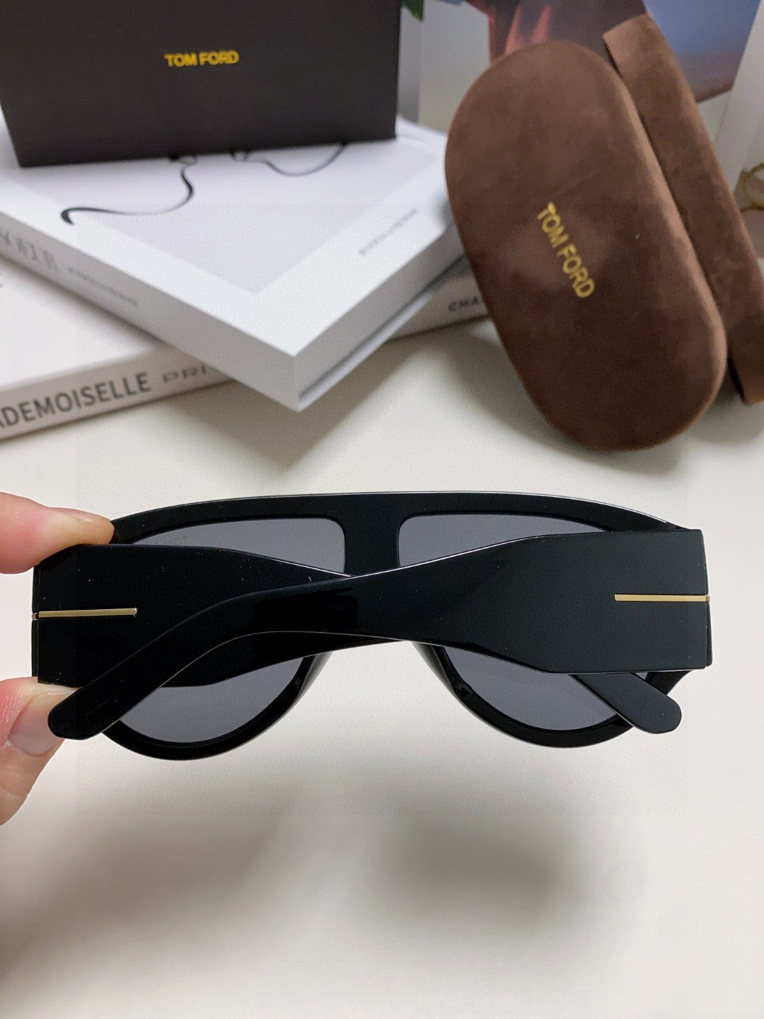 Tom Ford Aviator Black Lens Sunglasses for Men & Women - 372574 - detail image 4