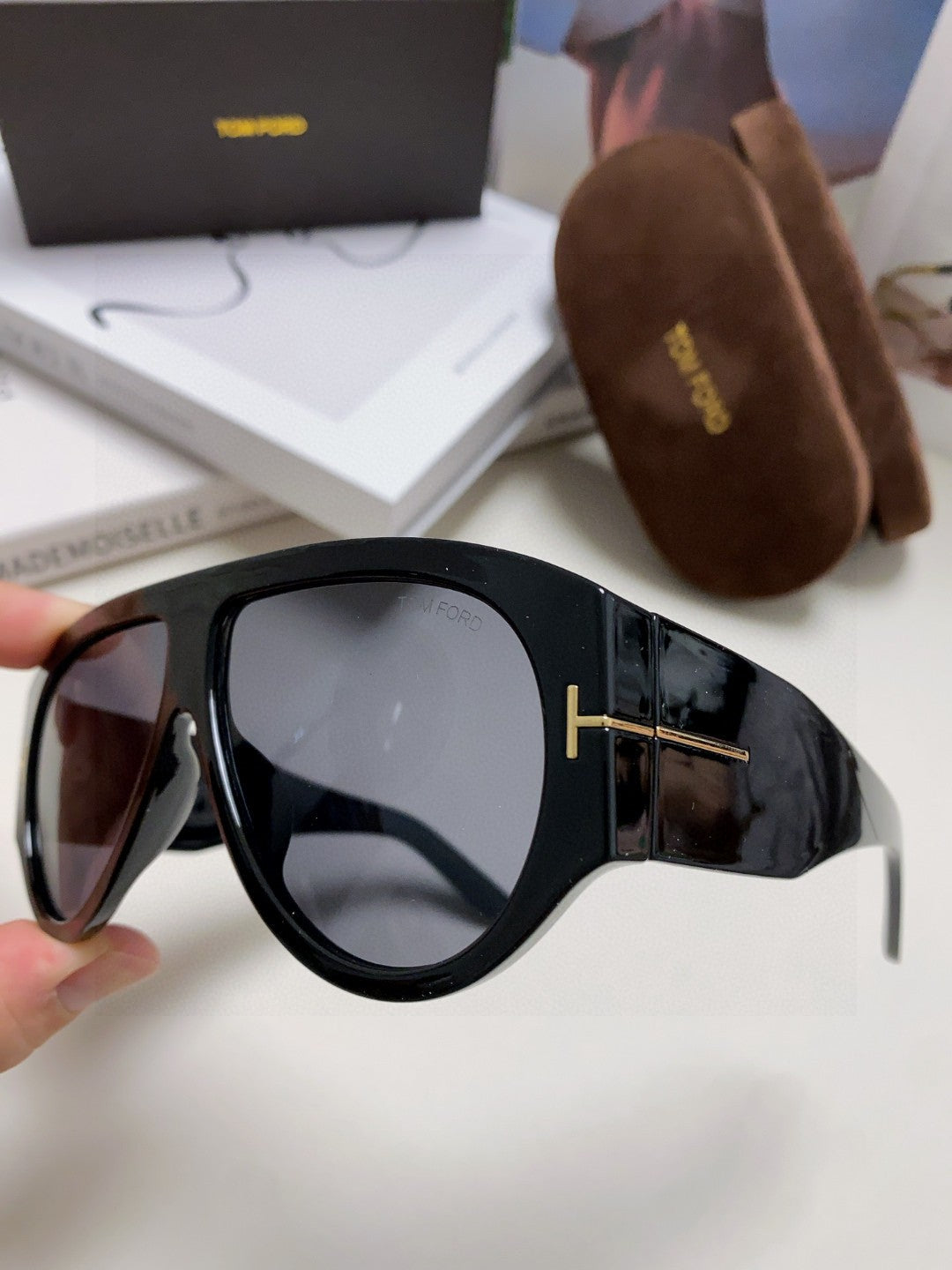 Tom Ford Aviator Black Lens Sunglasses for Men & Women - 372574 - detail image 5