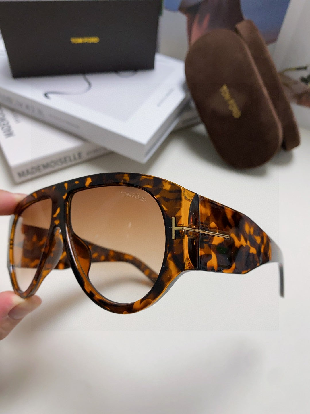 Tom Ford Aviator Brown Lens Sunglasses for Men & Women - 935478 - detail image 5