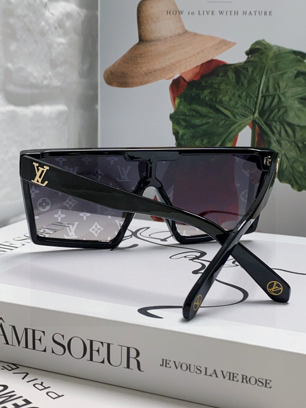 Louis Vuitton Fashion Gray Lens Sunglasses for Men - detail image 2